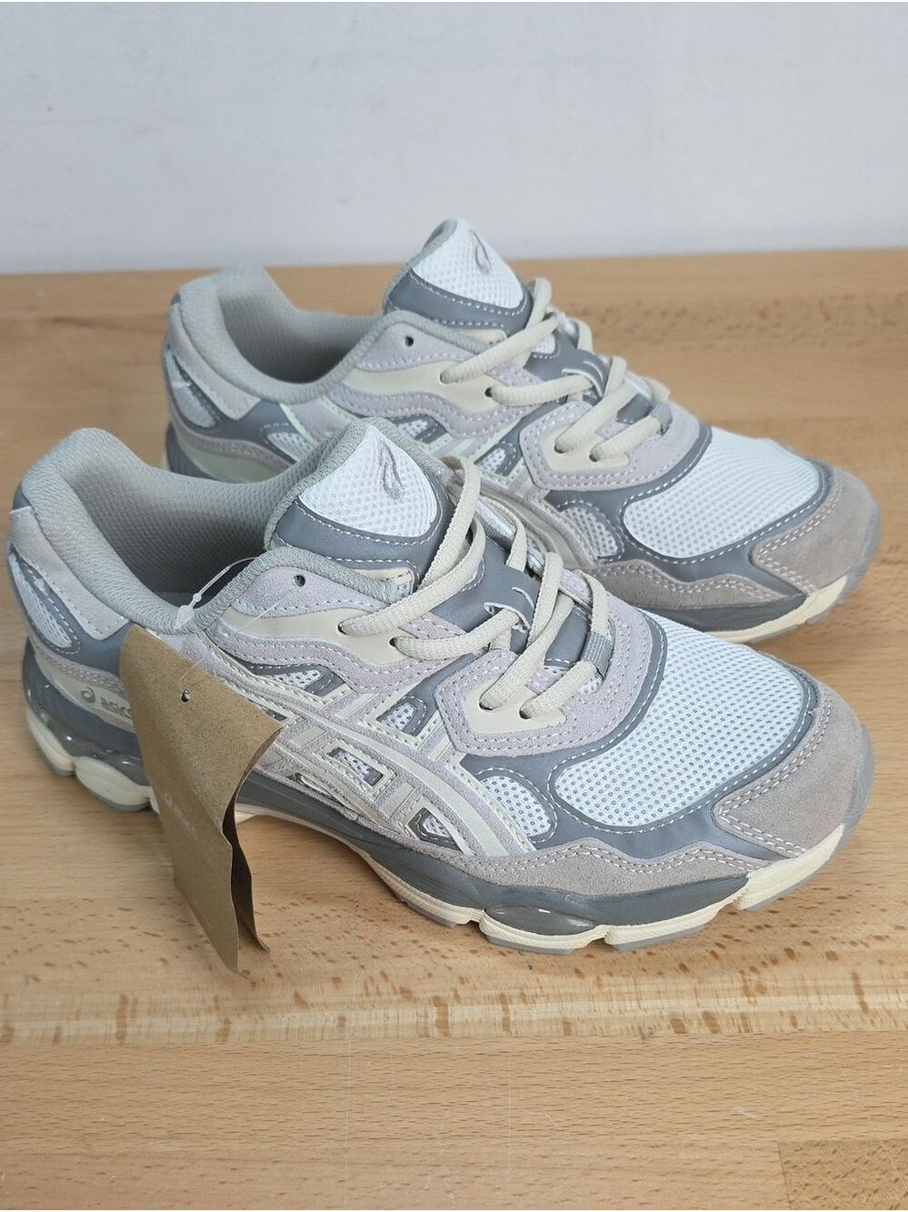 Asics Women 6 Sneakers in White, Gray, and Cream